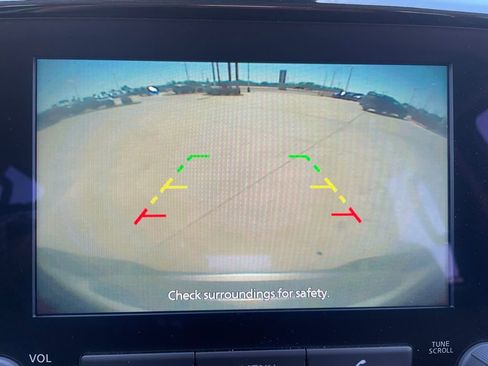 Certified 2024 Nissan Frontier SV w/ Tow Package image 7