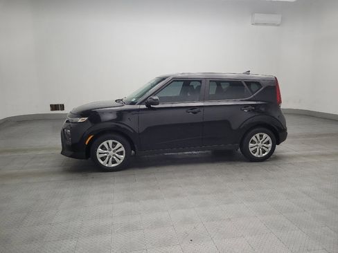 Used 2020 Kia Soul LX image 2