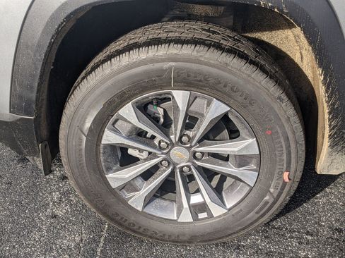 New 2026 Chevrolet Equinox LT image 11