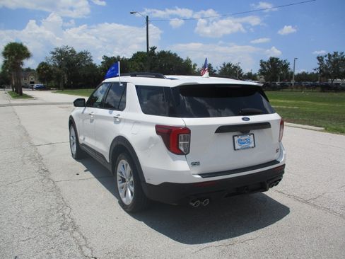 Certified 2022 Ford Explorer ST w/ Equipment Group 401A AWD/4WD image 5