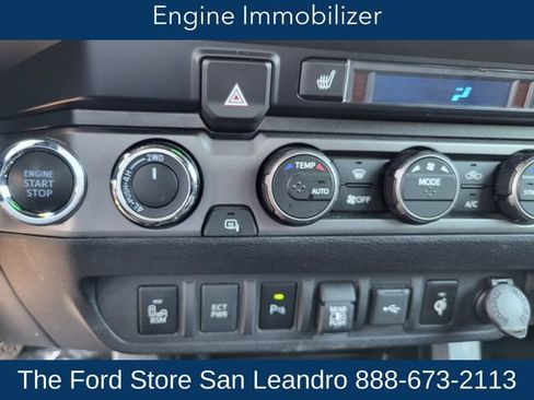 Used 2021 Toyota Tacoma TRD Off-Road w/ TRD Premium Off Road Package AWD/4WD image 30