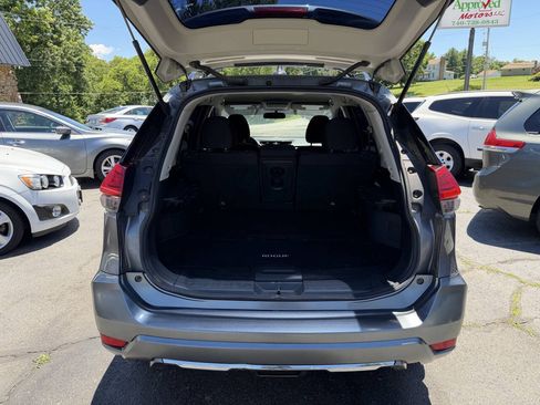 Used 2017 Nissan Rogue SV w/ Midnight Edition Package AWD/4WD image 11