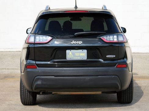 Used 2019 Jeep Cherokee Latitude w/ Popular Appearance Group FWD image 44