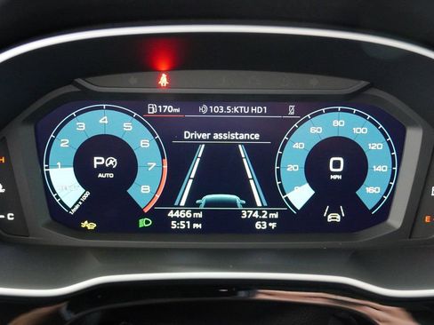 Certified 2025 Audi Q3 2.0T Premium w/ Convenience Package image 16