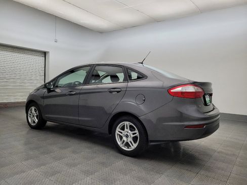 Used 2019 Ford Fiesta SE image 3