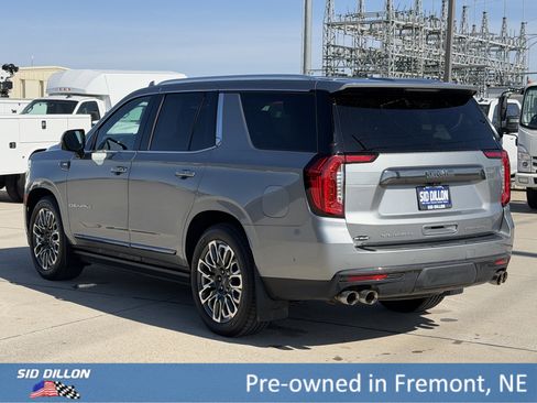 Used 2023 GMC Yukon Denali Ultimate AWD/4WD image 8