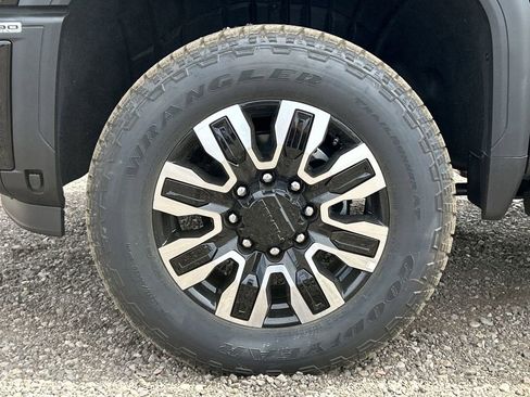 New 2026 GMC Sierra 2500 Denali Ultimate AWD/4WD image 33