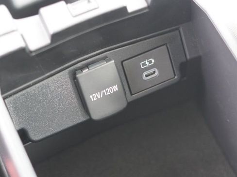 Certified 2025 Toyota Corolla Cross L image 27