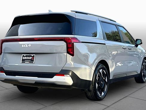 Used 2026 Kia Carnival EX FWD image 13