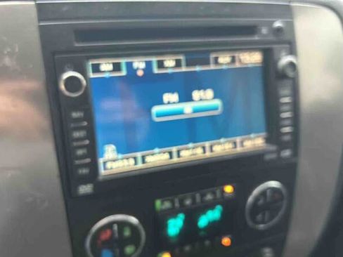 Used 2009 GMC Sierra 2500 SLT w/ Entertainment Package image 23