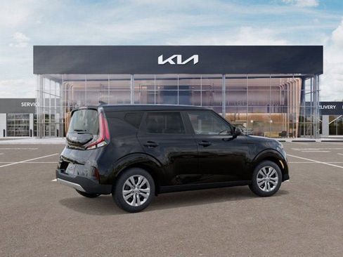 New 2025 Kia Soul LX image 6