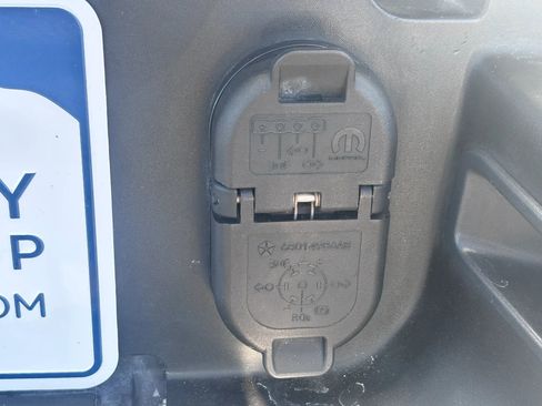 Used 2024 RAM 2500 Laramie w/ Safety Group AWD/4WD image 12