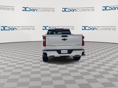 Used 2024 Chevrolet Silverado 1500 High Country w/ High Country Premium Package AWD/4WD image 7