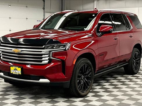 Used 2023 Chevrolet Tahoe High Country w/ Premium Package 2 AWD/4WD image 11