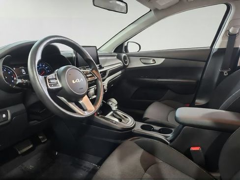 Used 2024 Kia Forte LXS w/ LXS Technology Package FWD image 15