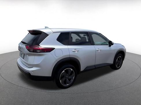 Used 2025 Nissan Rogue SV FWD image 15