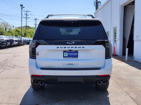 Used 2026 Chevrolet Suburban Z71 w/ Z71 Off-Road Package AWD/4WD image 4
