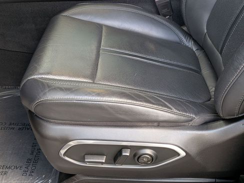 Used 2022 Jeep Wagoneer Series II w/ Premium Group I image 16