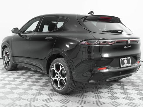 New 2025 Alfa Romeo Tonale w/ Premium Package AWD/4WD image 5
