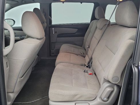 Used 2017 Honda Odyssey SE image 18