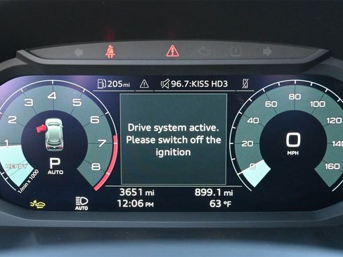 Certified 2025 Audi Q3 2.0T Premium Plus w/ Premium Plus Package image 8