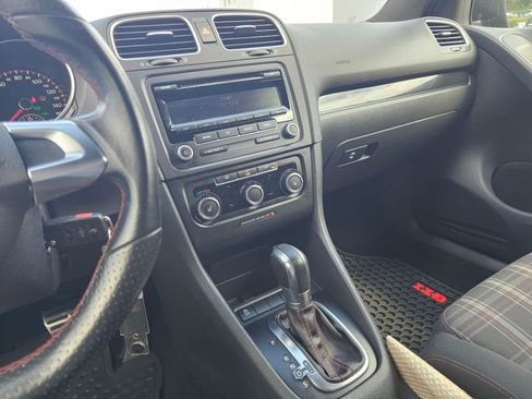 Used 2012 Volkswagen GTI 4-Door FWD image 32