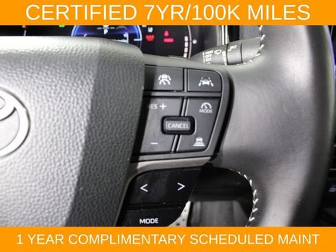 Used 2025 Toyota Camry SE FWD image 21