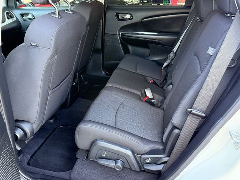 Used 2018 Dodge Journey SE w/ Connectivity Group FWD image 27