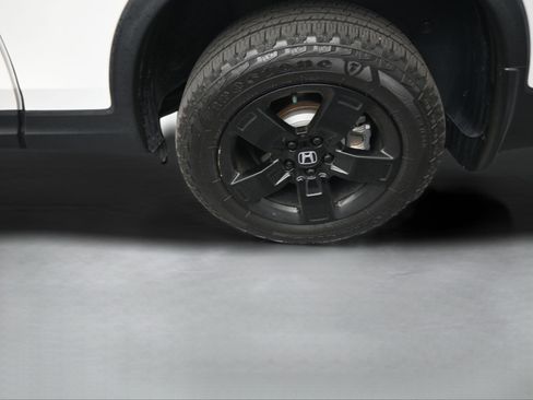 Used 2024 Honda Ridgeline Black Edition image 37