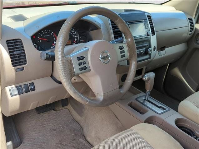 Used 2016 Nissan Frontier SV RWD image 9