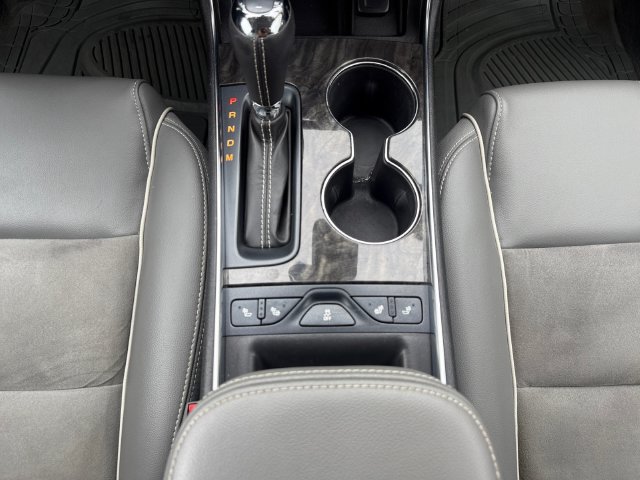 Used 2015 Chevrolet Impala LT w/ Convenience Package FWD image 11