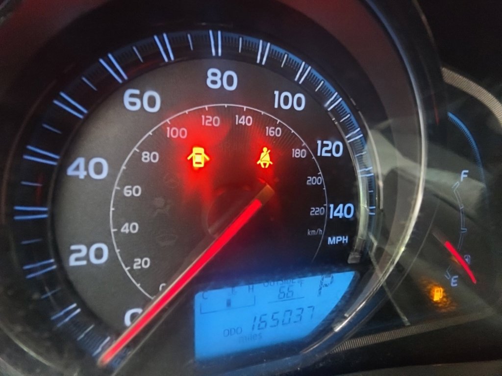 Used 2014 Toyota RAV4 Limited w/ Technology Package FWD image 16