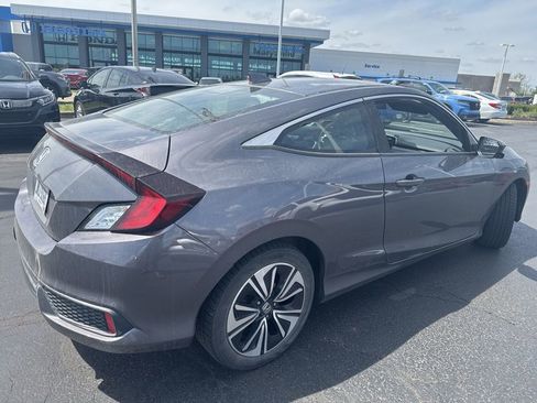 Used 2018 Honda Civic EX-T image 4
