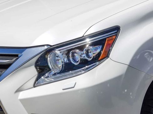 Used 2018 Lexus GX 460 Luxury w/ Preferred Accessory Package AWD/4WD image 8