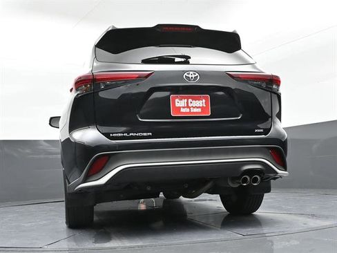 Certified 2024 Toyota Highlander XSE FWD image 34