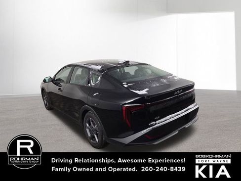 Certified 2025 Kia K4 LXS image 10