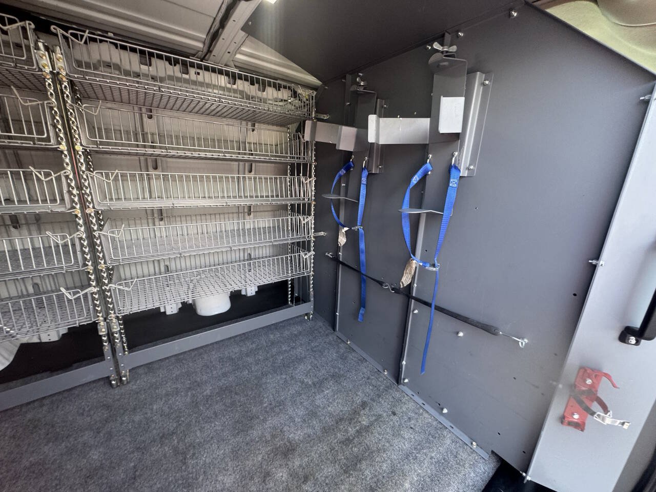 Used 2021 Chevrolet Express 2500 RWD image 18