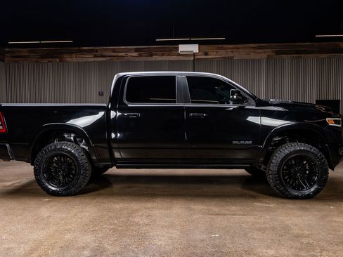 Used 2023 RAM 1500 Limited w/ Night Edition image 11