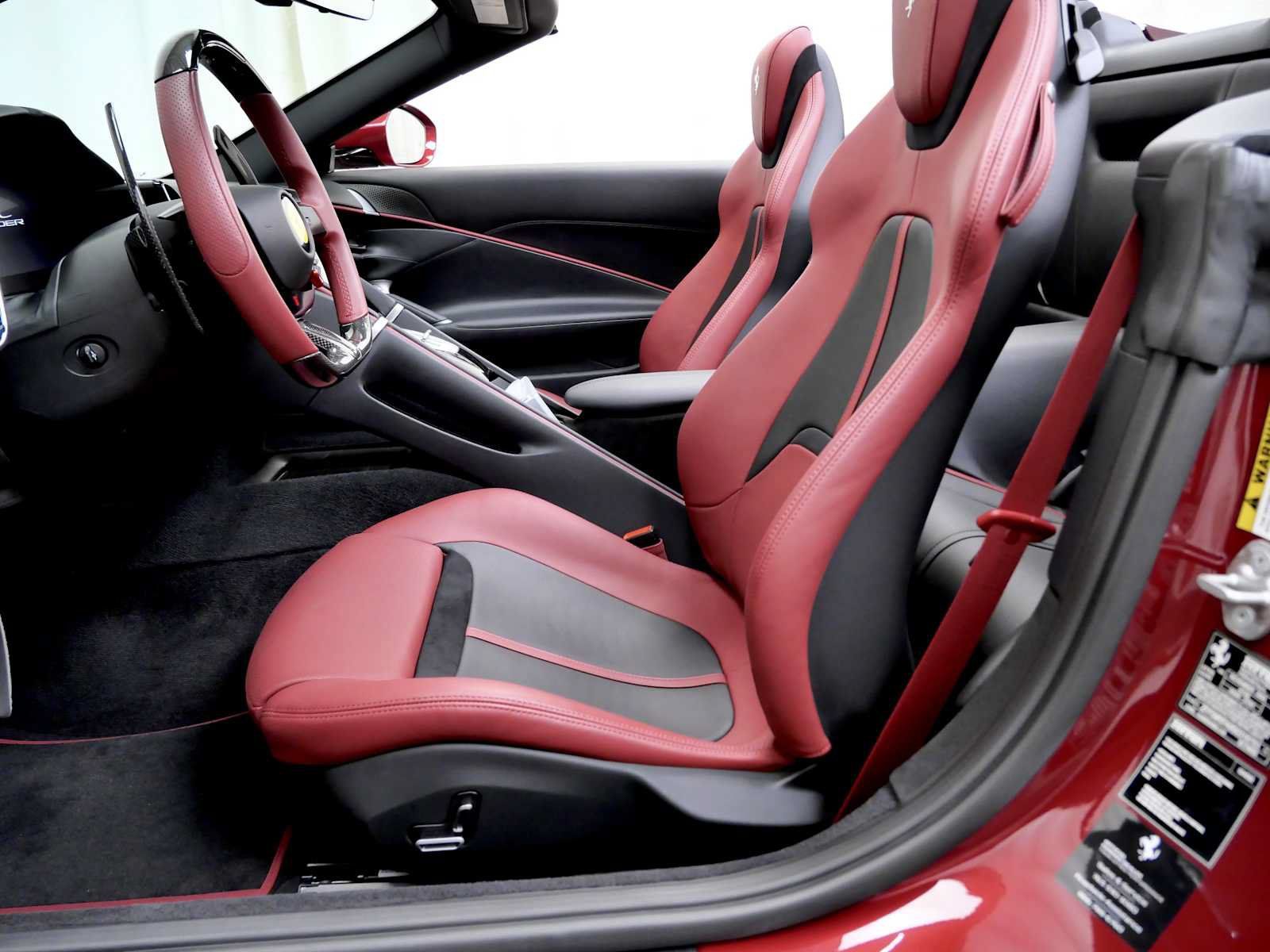 Certified 2025 Ferrari Roma Spider RWD image 20
