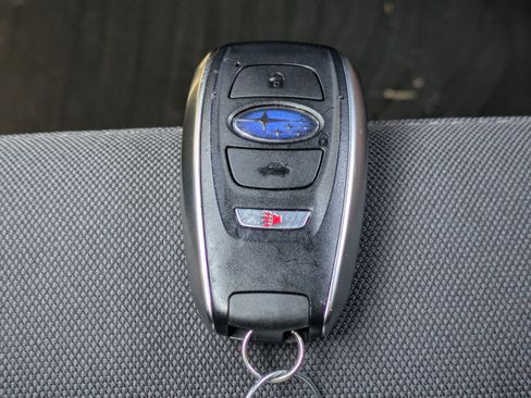 Certified 2025 Subaru Crosstrek 2.0i Premium image 31