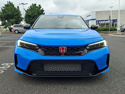 Certified 2025 Honda Civic Type R image 2