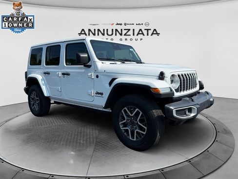 Certified 2025 Jeep Wrangler Unlimited Sahara AWD/4WD image 7