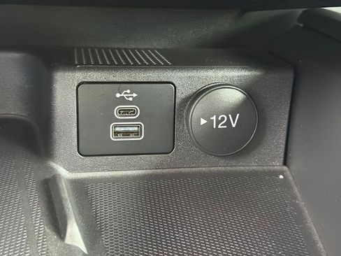 Used 2025 Ford Escape ST-Line Elite w/ Premium Technology Package AWD/4WD image 17