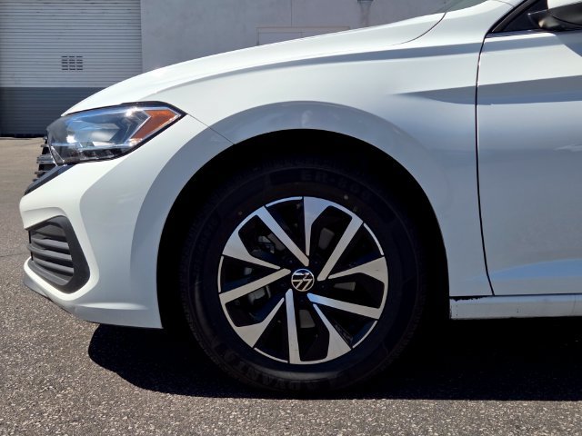 Certified 2024 Volkswagen Jetta S FWD image 9