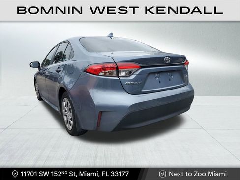 Used 2025 Toyota Corolla LE image 4