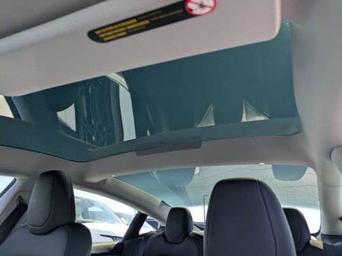 Used 2025 Tesla Model 3 Long Range RWD image 16