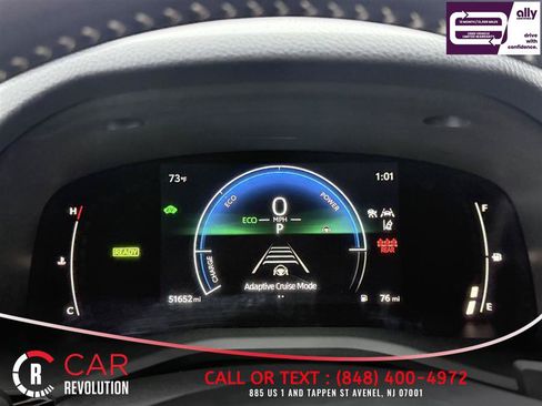 Used 2025 Toyota Camry SE FWD image 14