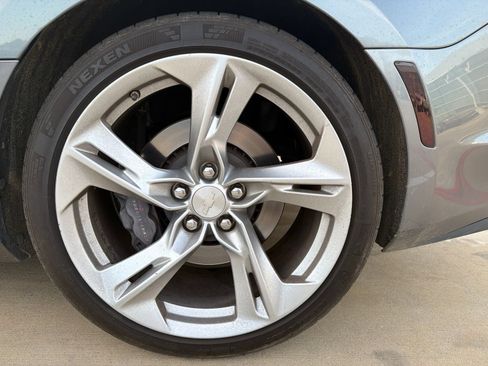 Used 2020 Chevrolet Camaro SS RWD image 16