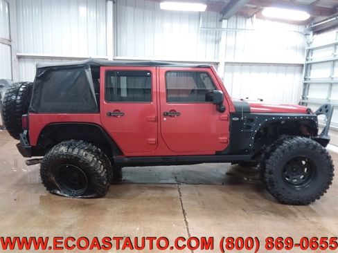 Used 2009 Jeep Wrangler Unlimited X image 3