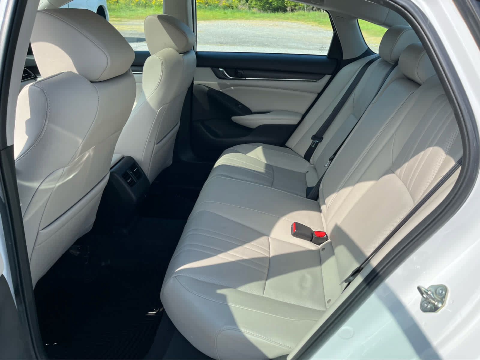 Used 2020 Honda Accord Touring image 23